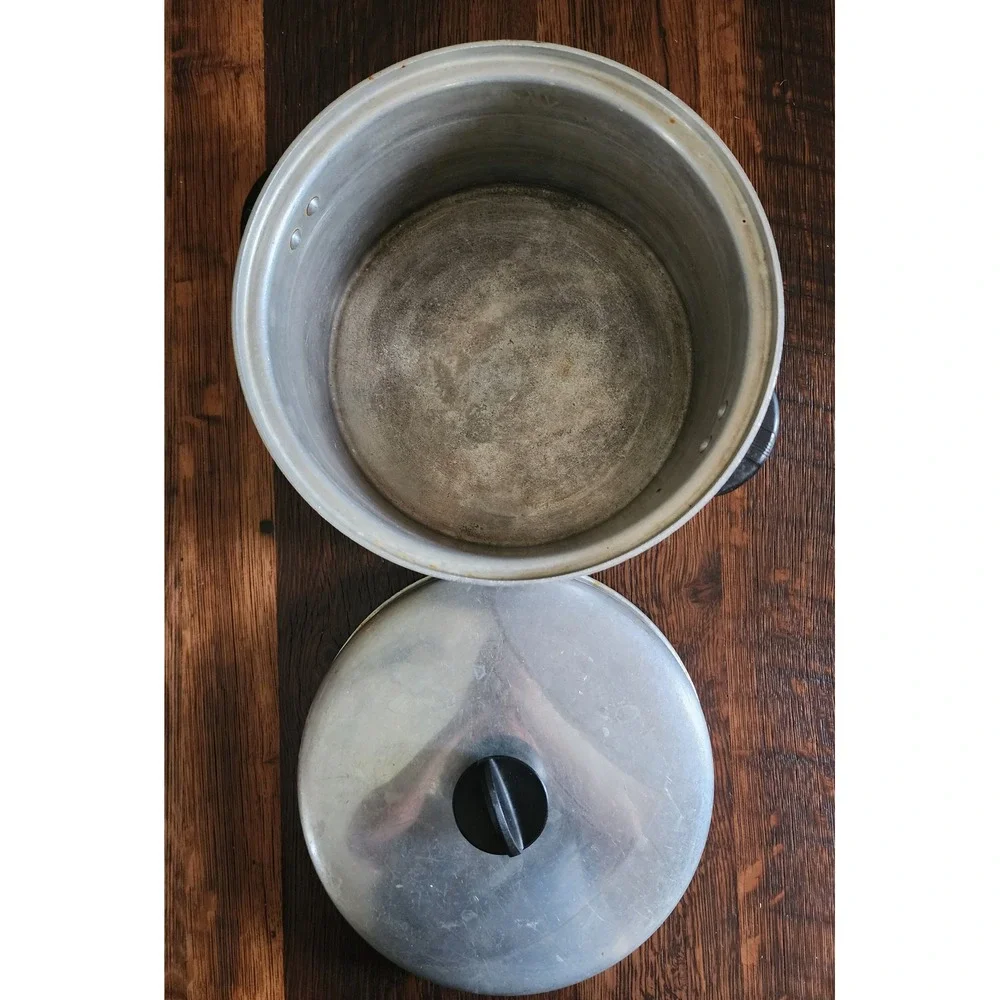 Enterprise Stockpot Aluminum Dutch Oven Vintage Silver Good 10 Gauge Heavy Pot